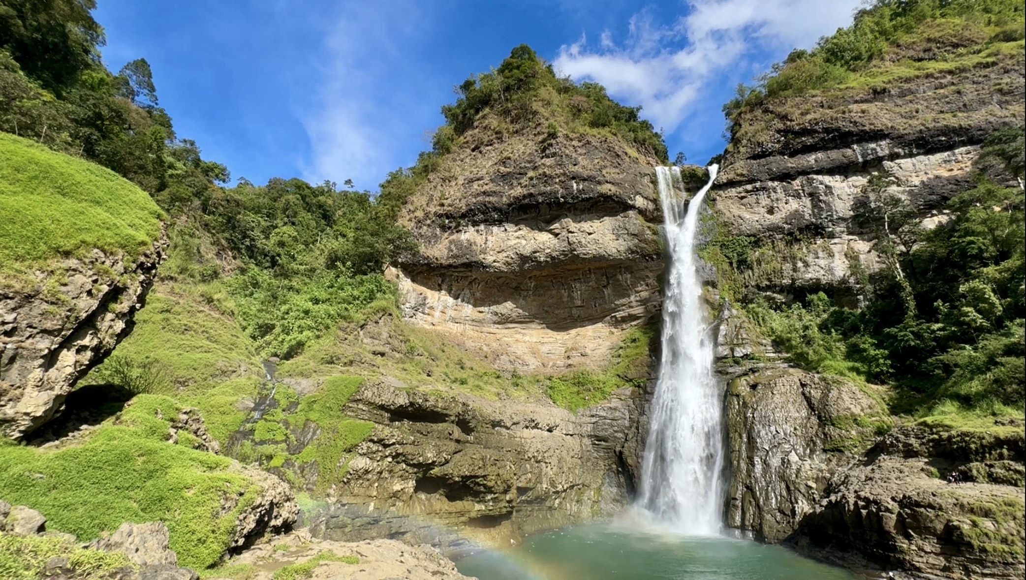 Aw-Awen Falls Day Hike
